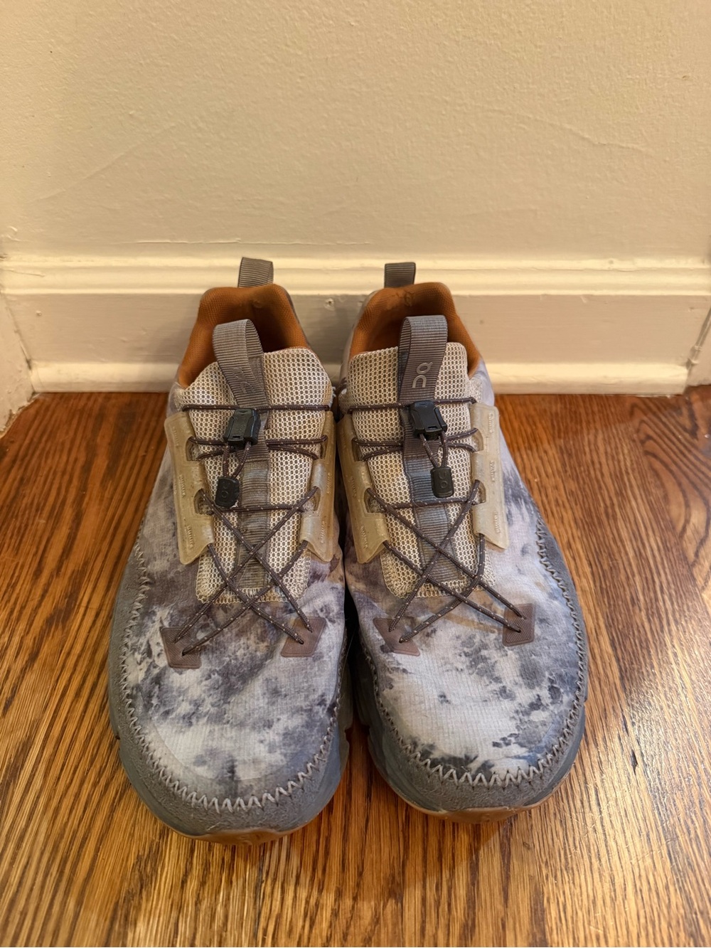 On Running Cloudtrail Men's Trail Shoes - Gray and Tan
